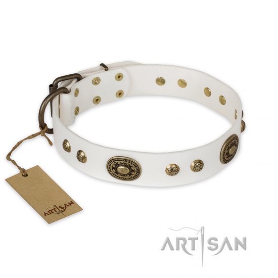 "Adorable Dream" FDT Artisan White Leather dog Collar