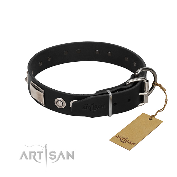 Unique collar of genuine leather for your pet