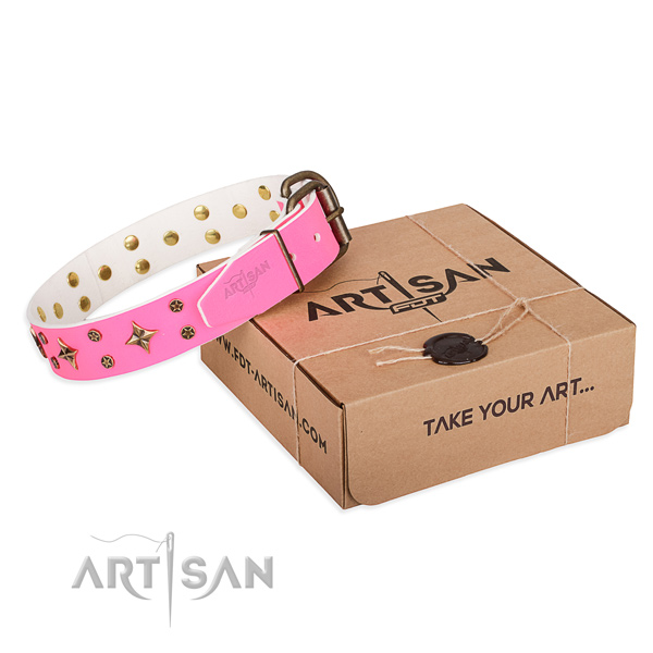 Easy wearing dog collar of fine quality genuine leather with studs