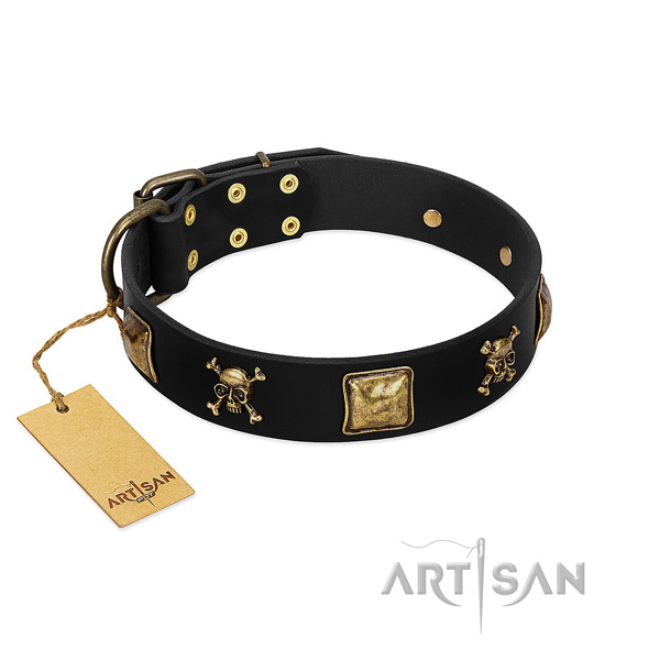 Best quality full grain genuine leather dog collar with remarkable decorations